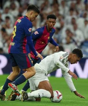 بث مباشر مباراة الكلاسيكو اليوم.. ريال مدريد وبرشلونة